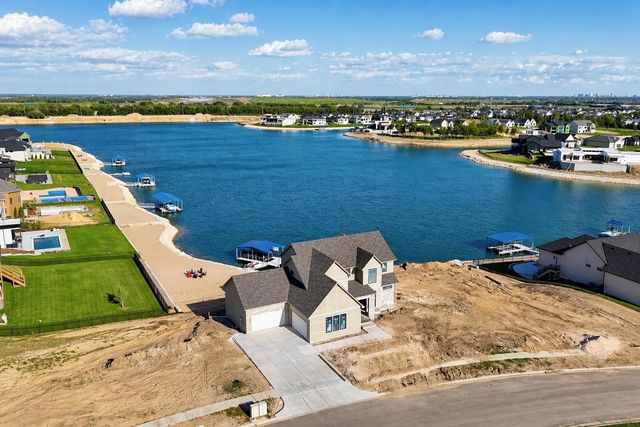 4710 N Ridge Port St., Wichita, KS 67205