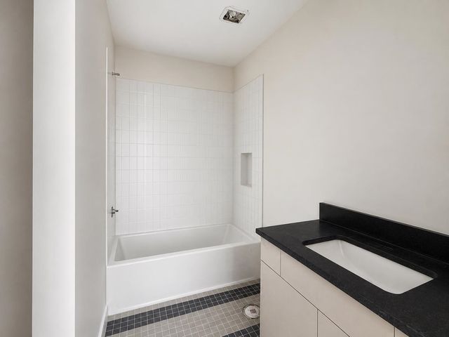 4710 N Ridge Port St., Wichita, KS 67205
