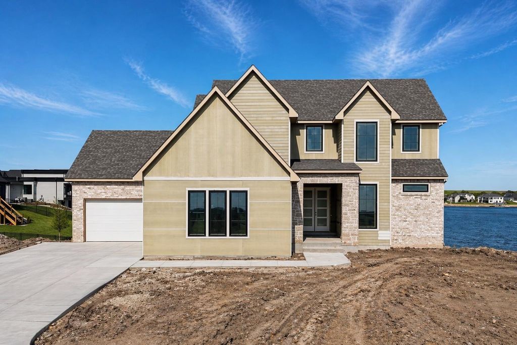 4710 N Ridge Port St., Wichita, KS 67205