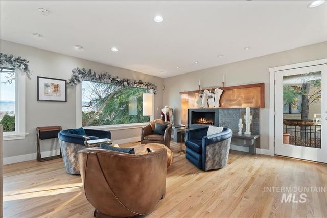 4814 W Roberts Rd, Boise, ID 83705