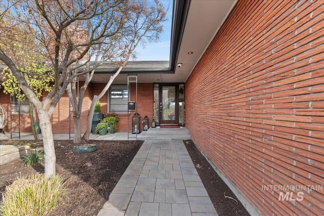 4814 W Roberts Rd, Boise, ID 83705