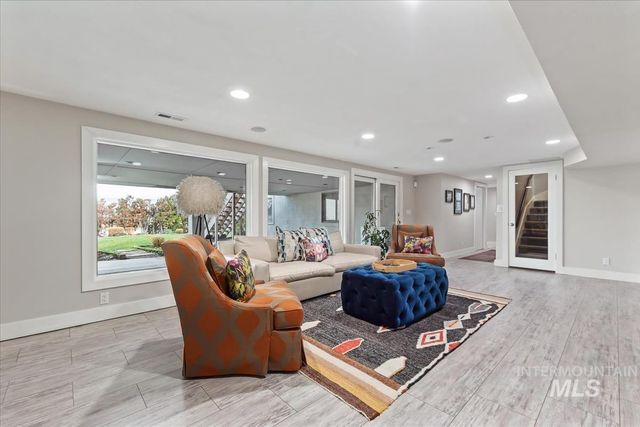 4814 W Roberts Rd, Boise, ID 83705