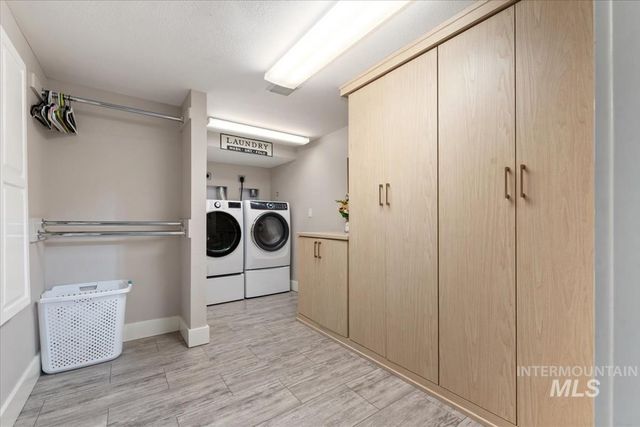 4814 W Roberts Rd, Boise, ID 83705