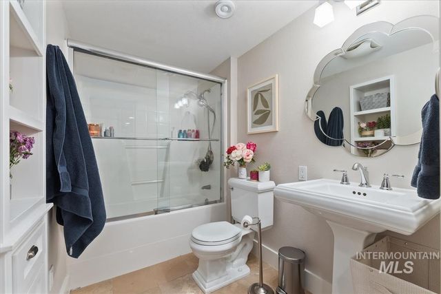 4814 W Roberts Rd, Boise, ID 83705