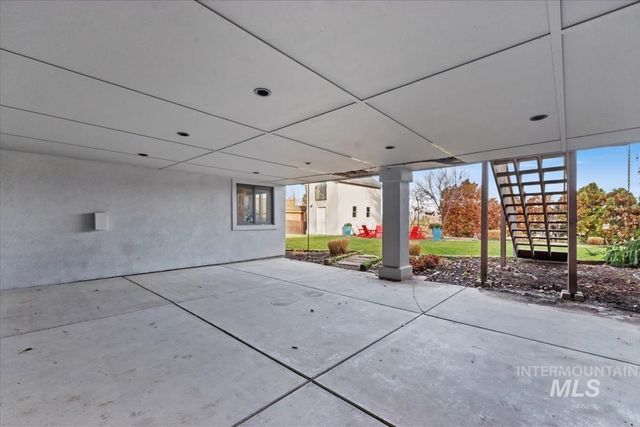 4814 W Roberts Rd, Boise, ID 83705