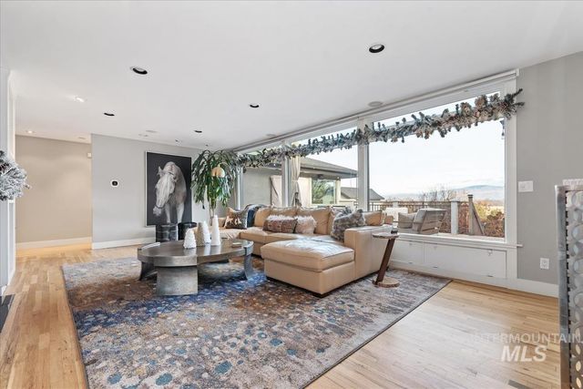 4814 W Roberts Rd, Boise, ID 83705