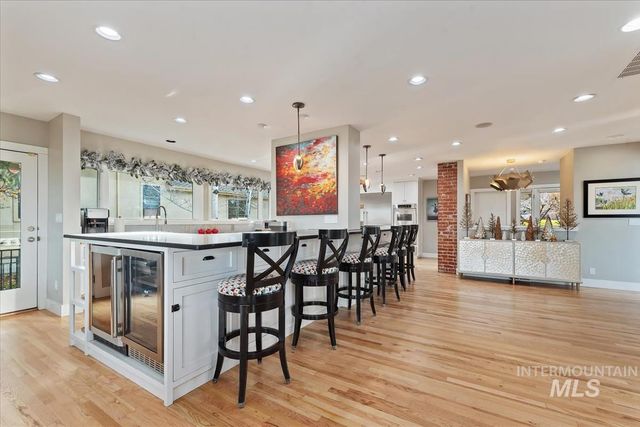 4814 W Roberts Rd, Boise, ID 83705