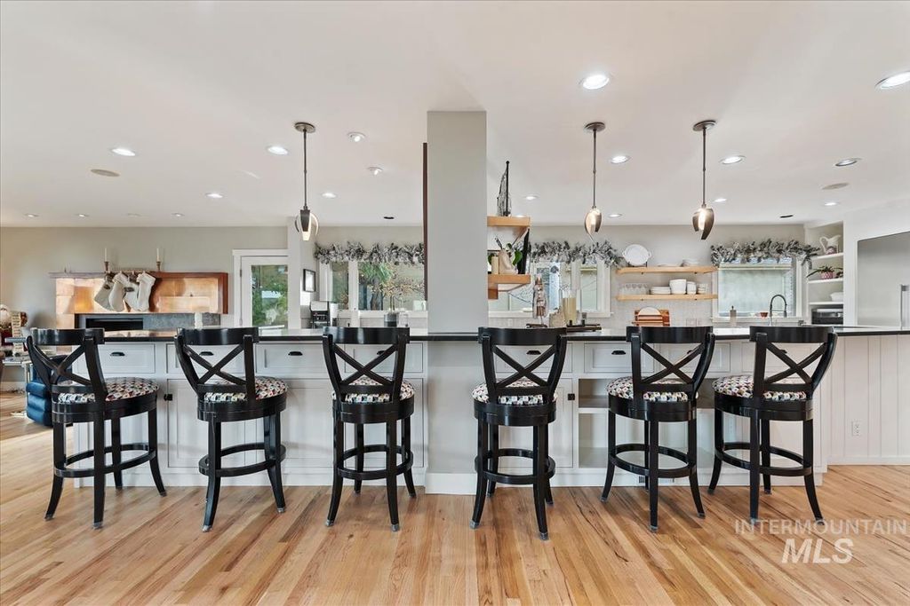 4814 W Roberts Rd, Boise, ID 83705 photo 7