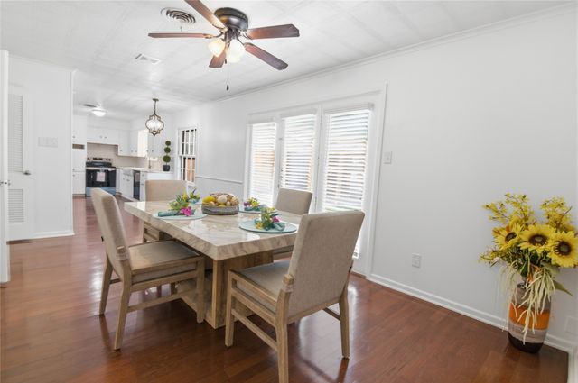 4216 Selkirk Drive W, Fort Worth, TX 76109