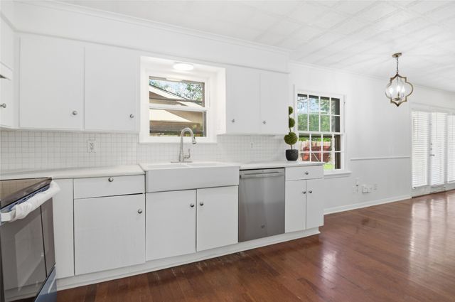 4216 Selkirk Drive W, Fort Worth, TX 76109