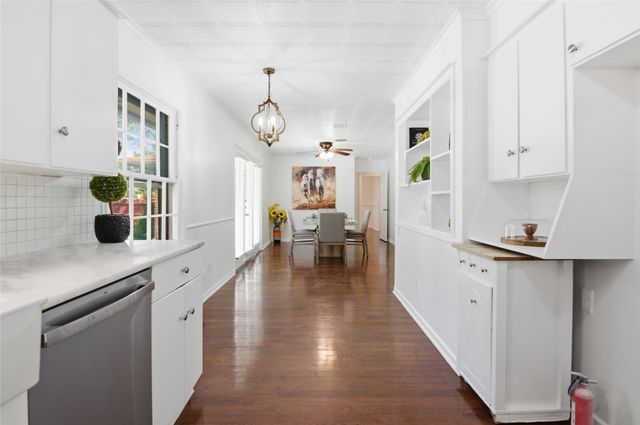 4216 Selkirk Drive W, Fort Worth, TX 76109