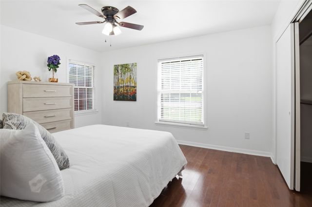 4216 Selkirk Drive W, Fort Worth, TX 76109