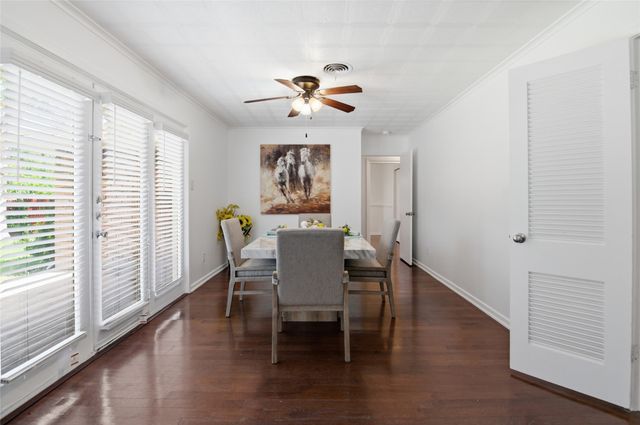 4216 Selkirk Drive W, Fort Worth, TX 76109