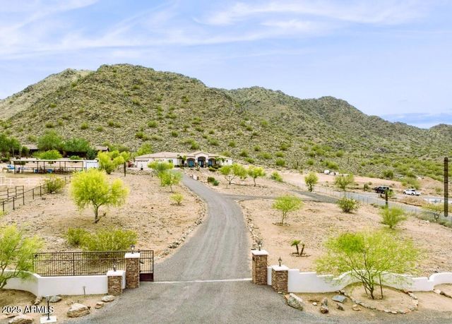 33984 N MIRAGE Court, San Tan Valley, AZ 85144
