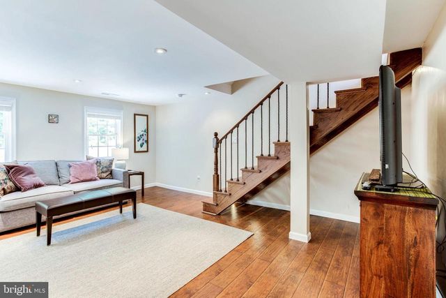 258 BURGESS AVE, Alexandria, VA 22305