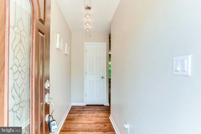 258 BURGESS AVE, Alexandria, VA 22305