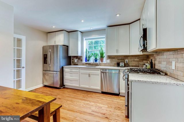 258 BURGESS AVE, Alexandria, VA 22305