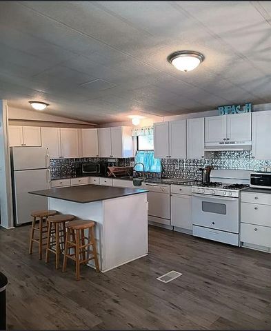 831 RIVER VIEW LANE, Tarpon Springs, FL 34689