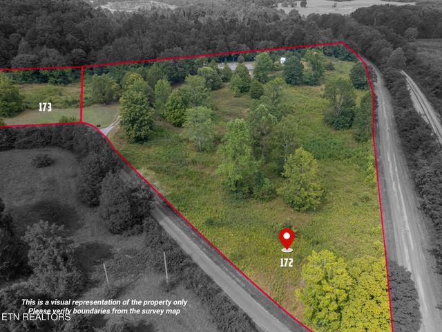 240 County Road 512, Etowah, TN 37331