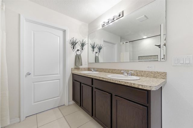 1489 TWIN VALLEY TERRACE, Kissimmee, FL 34744