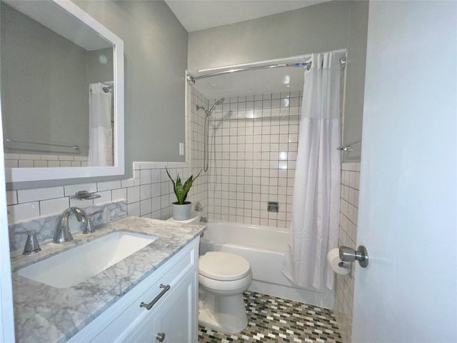 2601 Bellefontaine Street A101, Houston, TX 77025