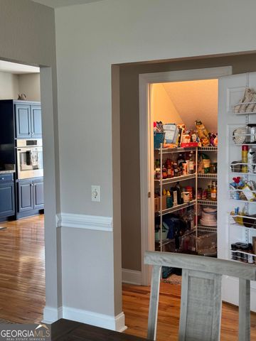 2458 Post Road, Cleveland, GA 30528