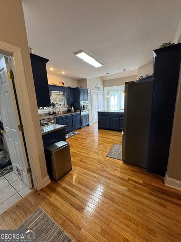 2458 Post Road, Cleveland, GA 30528