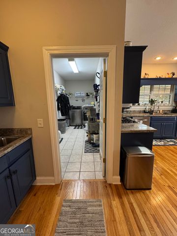 2458 Post Road, Cleveland, GA 30528