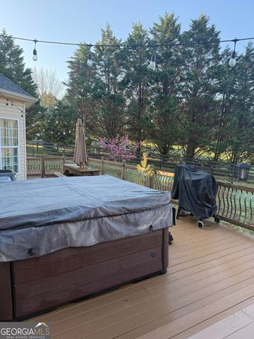 2458 Post Road, Cleveland, GA 30528