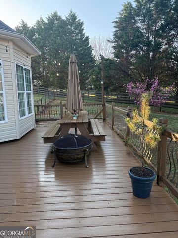 2458 Post Road, Cleveland, GA 30528