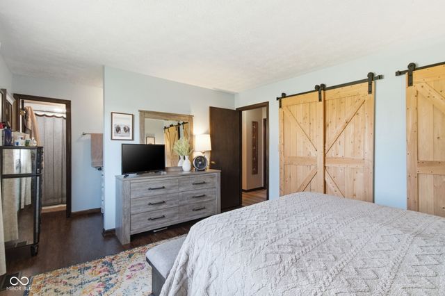 1127 Waterford Drive, Greenwood, IN 46142