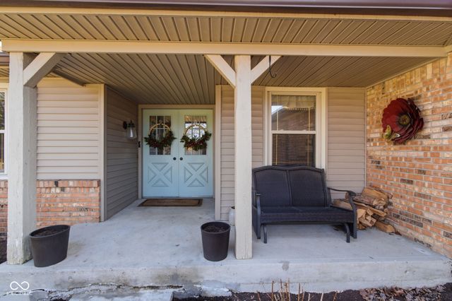 1127 Waterford Drive, Greenwood, IN 46142