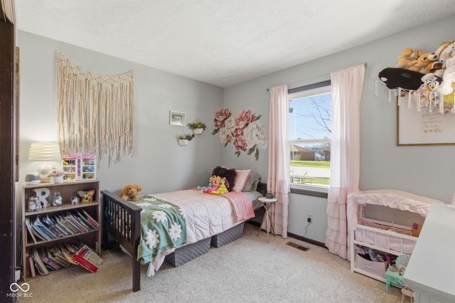 1127 Waterford Drive, Greenwood, IN 46142