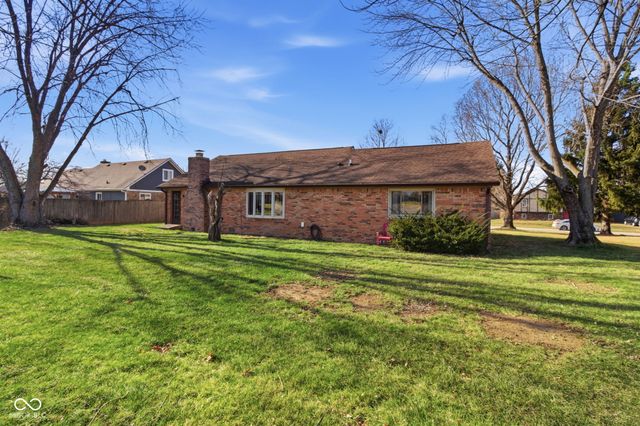 1127 Waterford Drive, Greenwood, IN 46142
