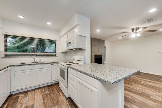 901 Hudson Drive, Garland, TX 75043