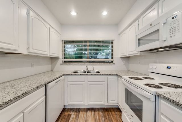 901 Hudson Drive, Garland, TX 75043