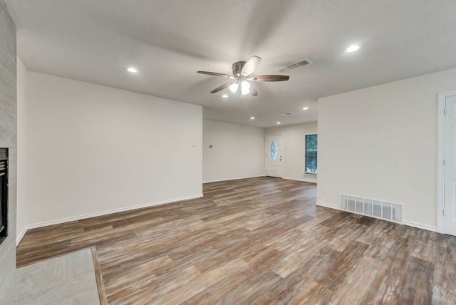 901 Hudson Drive, Garland, TX 75043