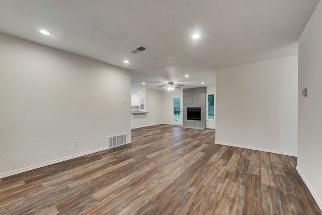 901 Hudson Drive, Garland, TX 75043