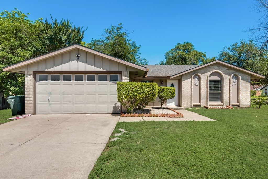 901 Hudson Drive, Garland, TX 75043