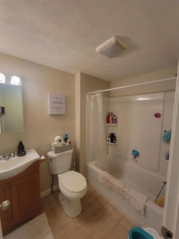 213 South Main Street, Franklin, NH 03235