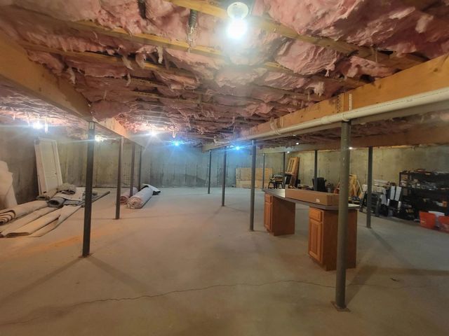 213 South Main Street, Franklin, NH 03235