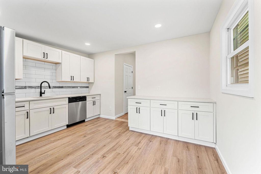 323 MORRIS ST, Gloucester City, NJ 08030