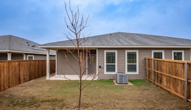 656-660 Wheatfield Drive, Venus, TX 76084
