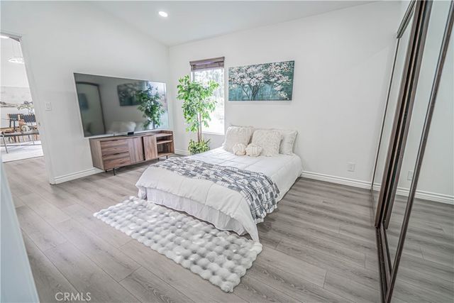 22942 Banyan Place, Saugus, CA 91390
