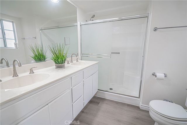 22942 Banyan Place, Saugus, CA 91390