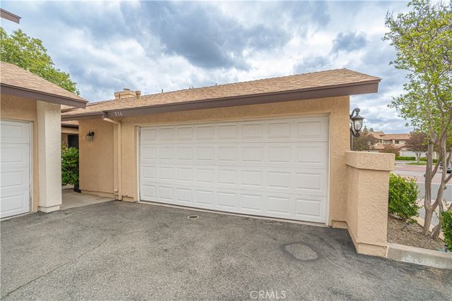 22942 Banyan Place, Saugus, CA 91390