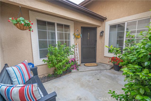 22942 Banyan Place, Saugus, CA 91390