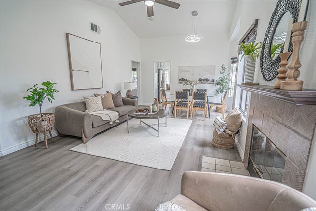 22942 Banyan Place, Saugus, CA 91390