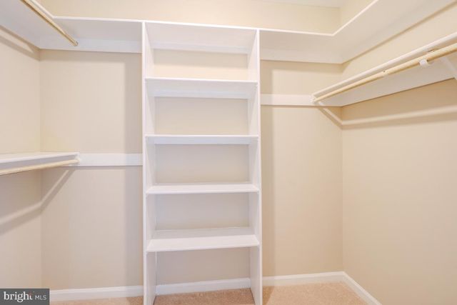 5717 EDGEWATER OAK CT, Burke, VA 22015