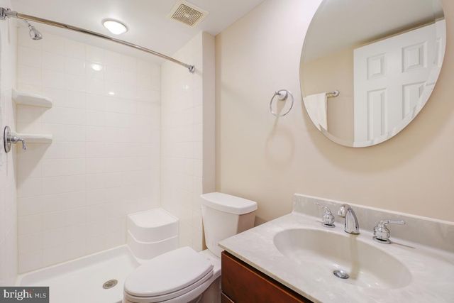 5717 EDGEWATER OAK CT, Burke, VA 22015